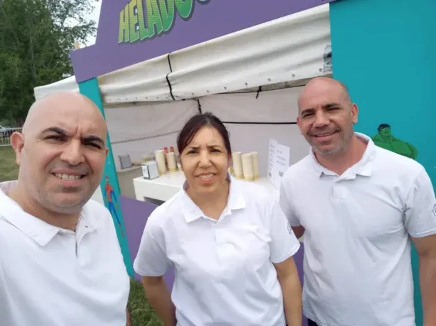 Carlos, Valeria y José, los dueños de Helados Fiore Neuquén. Carlos, Valeria y José, los dueños de Helados Fiore Neuquén.