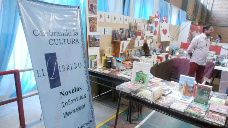 La cuarta edición de la Feria del Libro Meu Quinn se realizará hoy y  mañana en el salón del Centro de Jubilados