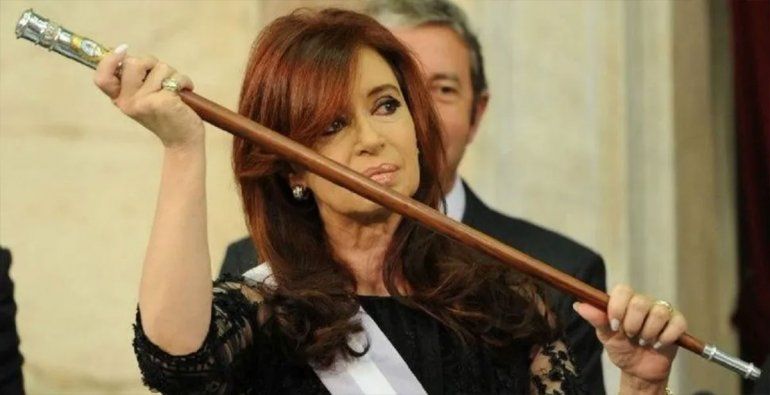 Después de cuatro años y un mes, Cristina vuelve a ser presidenta y hay memes