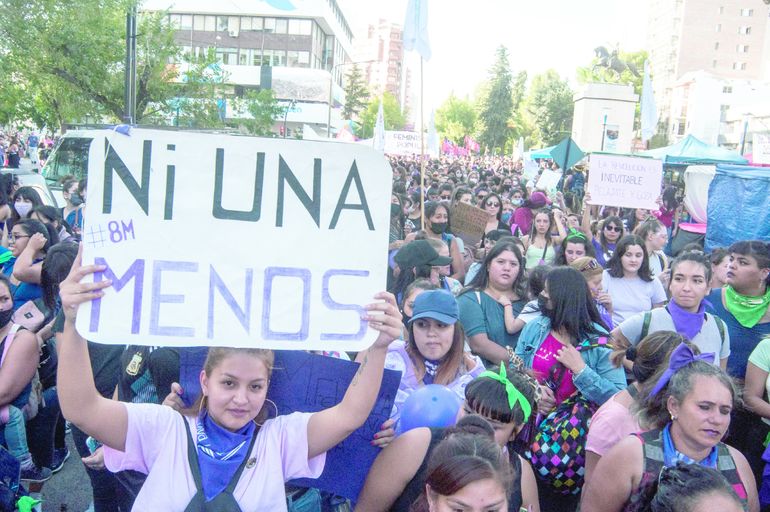 Se le imputan varios hechos graves de violencia de género. Se le imputan varios hechos graves de violencia de género.