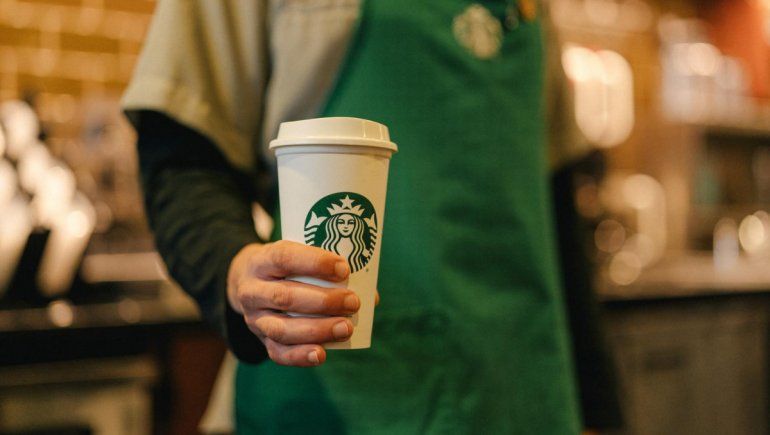 Twitter: empleados de Starbucks se molestan por una tendencia