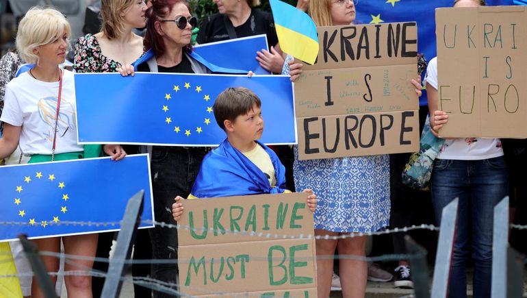 Ucrania solicitó en reiteradas oportunidades su adhesión a la Unión Europea. Zelenski espera ansioso...