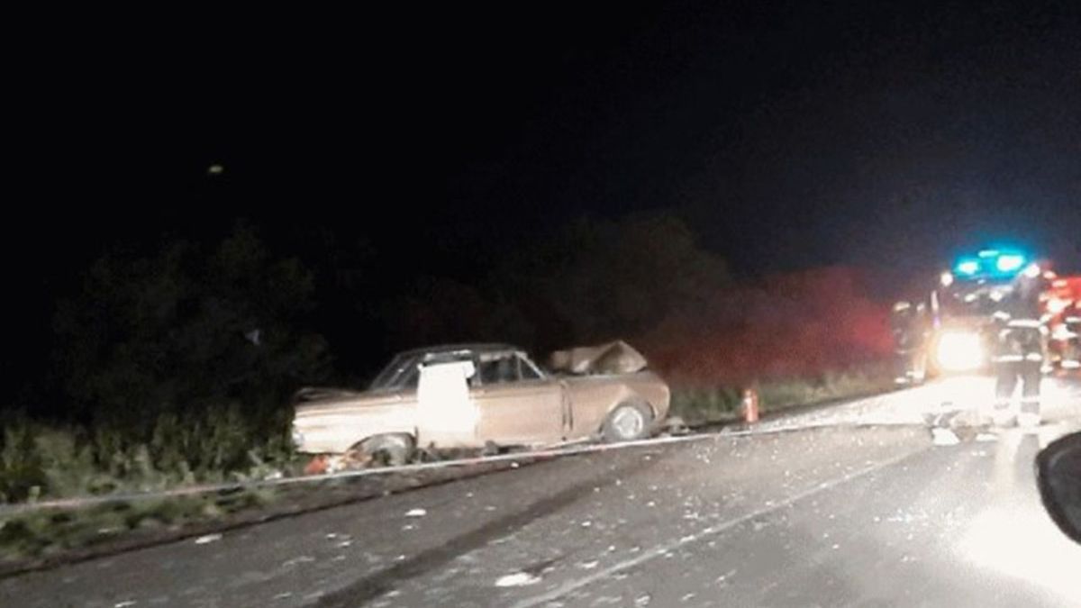 Tres muertos y dos heridos de consideración en choque frontal