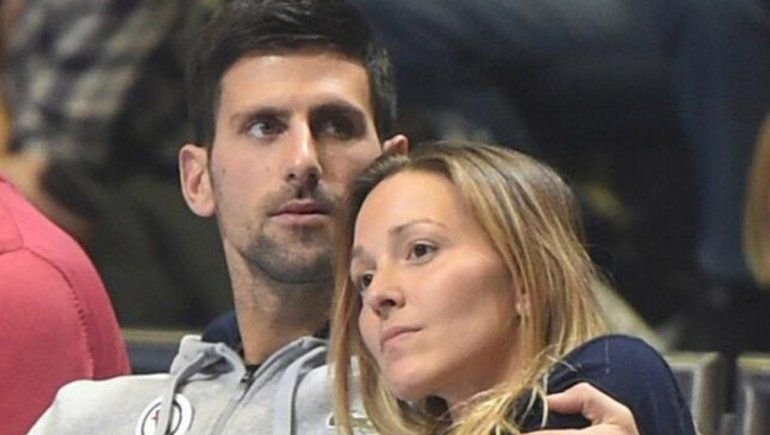 El drama de Djokovic: le llueven críticas y su esposa también dio positivo