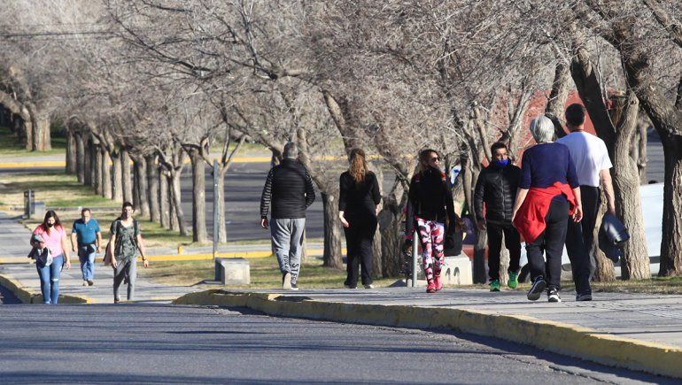 Salud confirmó 25 nuevos positivos: 19 en el conglomerado