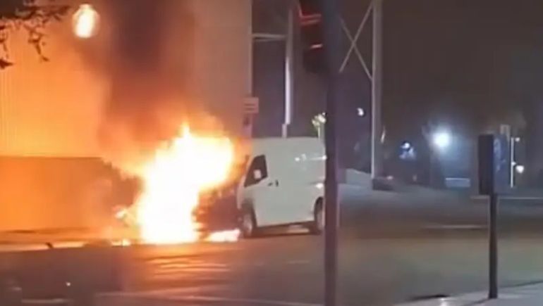 Incendiaron la camioneta desde donde balearon la Oficina Judicial de Comodoro Rivadavia.