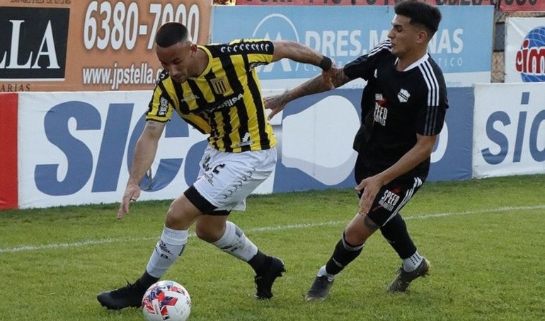 Riestra eliminó a Almirante Brown en la semifinal del reducido. Riestra eliminó a Almirante Brown en la semifinal del reducido.