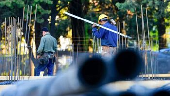La convocatoria está dirigida a personas con títulos técnicos secundarios o terciarios. La convocatoria está dirigida a personas con títulos técnicos secundarios o terciarios.