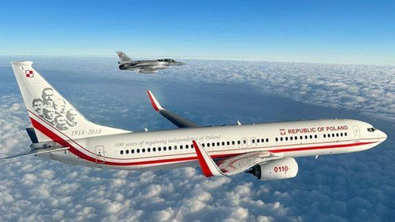 La Selección de Polonia llegó a Qatar escoltado por dos aviones de guerra
