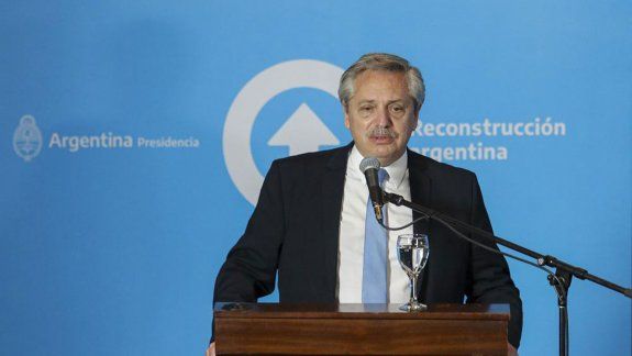 Fernández lanzó un plan para indocumentados
