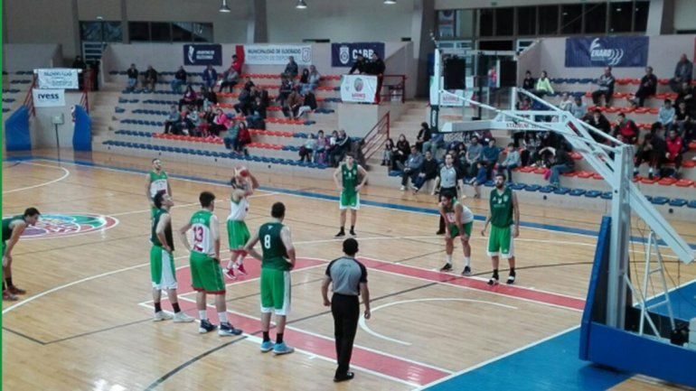 Fedele fue el goleador del conjunto provincial con 15 puntos.