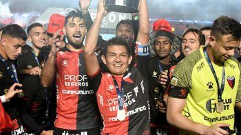 el pulga rodriguez se postula para reemplazar a carlitos tevez en boca el pulga rodriguez se postula para reemplazar a carlitos tevez en boca