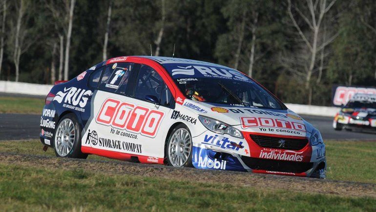 Manu Urcera finalizó segundo en la clasificación del Turismo Nacional en La Plata