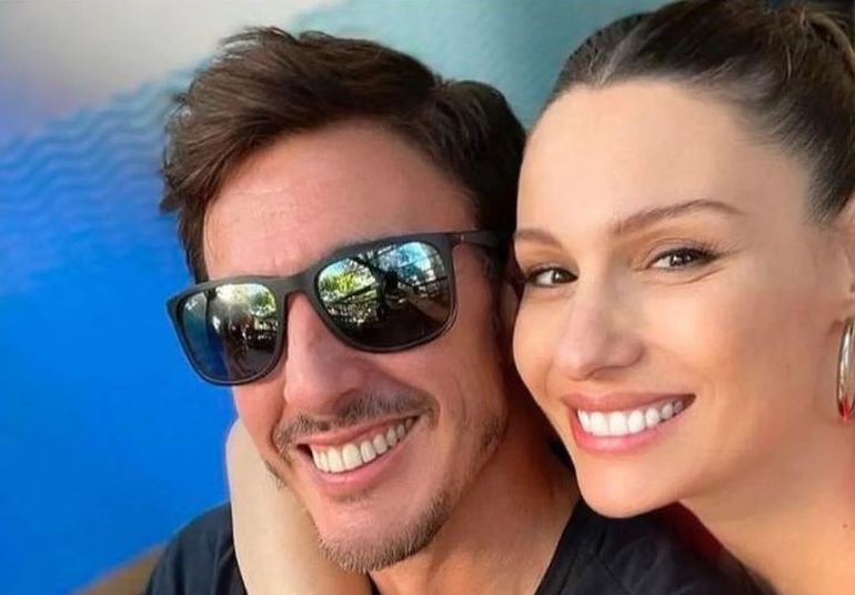 La mudanza estaría afectando el humor de la familia formada por Pampita y Roberto García Moritán. La mudanza estaría afectando el humor de la familia formada por Pampita y Roberto García Moritán.