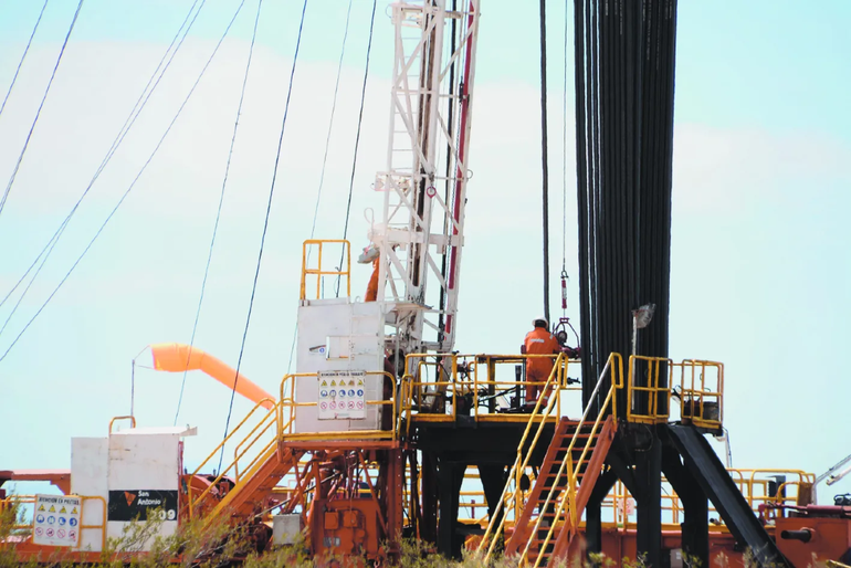 Vaca Muerta crece entre amenazas de la macro y la política nacional