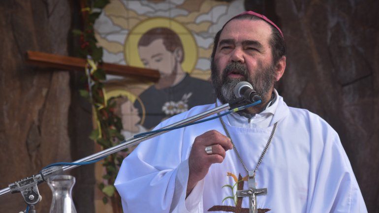 El Papa aceptó la renuncia del obispo que defendía al padre Grassi