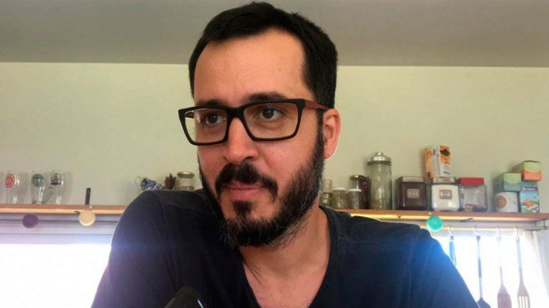 Echan a docente por decir todes a sus alumnos