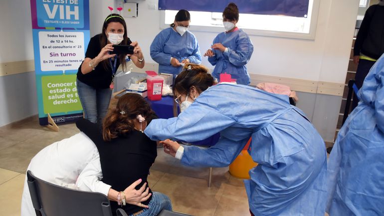 Se habilitaron dosis de refuerzo de COVID para menores de 11 años