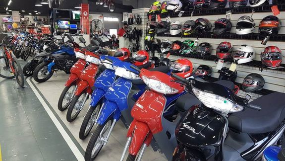 Cuánto sale la moto que desplazó a la Honda Wave y que es la más vendida de Argentina