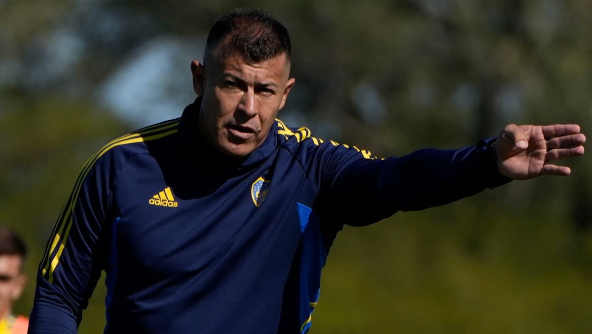 Cuál es el jugador de 5 millones de dólares que Almirón quiere para Boca