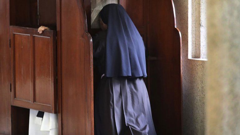 Tres monjas denuncian a un cura por violación en Buenos Aires