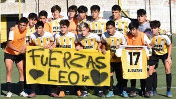 Cracks dentro y fuera de la cancha, los pibes de la 2006 decana y un gran gesto con Leo. Cracks dentro y fuera de la cancha, los pibes de la 2006 decana y un gran gesto con Leo.