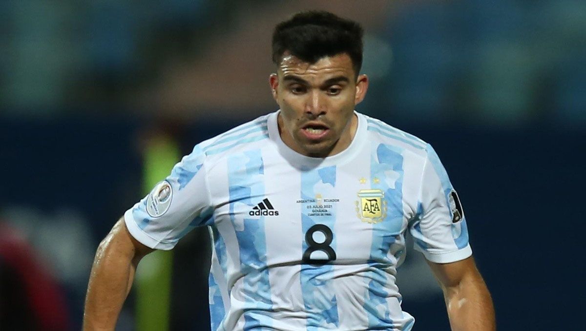 El Huevo Acuña volvería a la titularidad en la Selección ante Perú