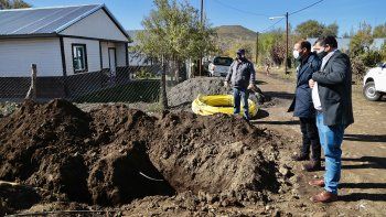 Gutiérrez estuvo en El Cholar y prometió terminar obras pendientes en pandemia