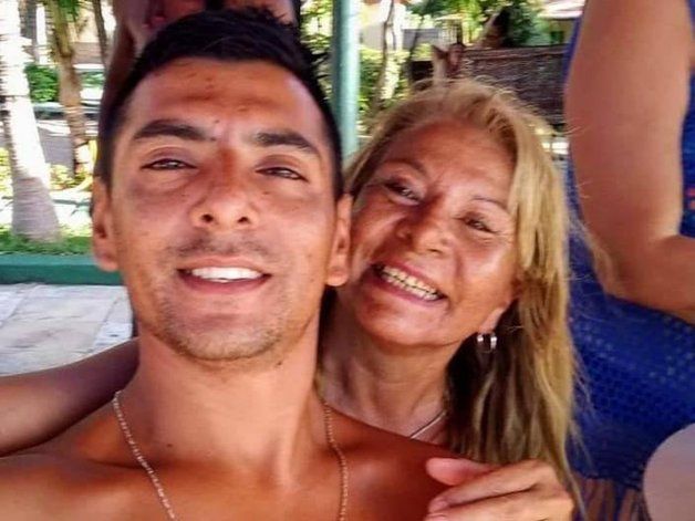 El joven argentino vivía en Brasil desde hacía dos años. Lo mataron en un bar de playa