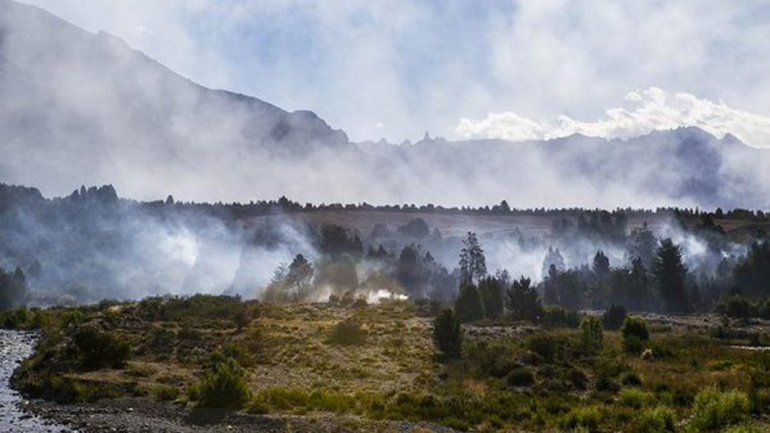 Otro incendio descontrolado afecta a Trevelin