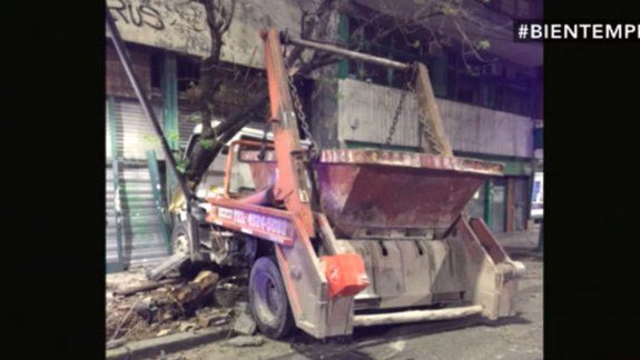 Otro camionero protagonizó un espectacular accidente