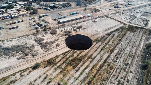 Crece la intriga por el gigante agujero que apareció en Chile: ¿Qué se sabe?