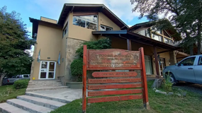 Está internado en grave estado tras haber sido apuñalado durante una pelea | LM Neuquen Está internado en grave estado tras haber sido apuñalado durante una pelea