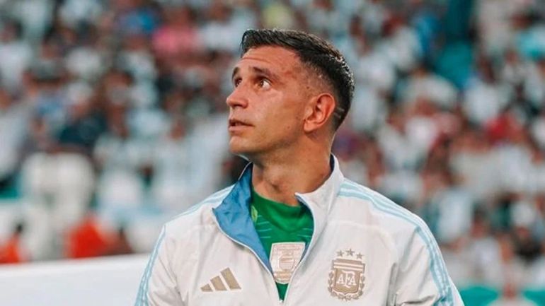 Dibu Martínez Dibu Martínez