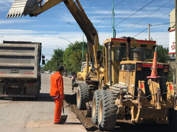 El Municipio anunció el reasfaltado final sobre calle Naciones Unidas tras la finalización de trabajos de cloaca. El Municipio anunció el reasfaltado final sobre calle Naciones Unidas tras la finalización de trabajos de cloaca.