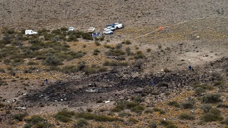 En el lugar del accidente no encontraron más que restos calcinados. En el lugar del accidente no encontraron más que restos calcinados.