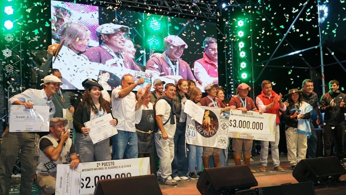 Un equipo de Zapala ganó el campeonato mundial de asadores
