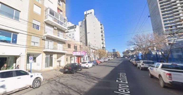 Susto en un edificio en pleno centro de Neuquén: se cayó un ascensor