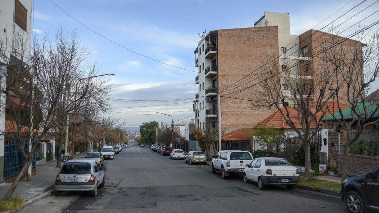 Los ladrones armados fueron sorprendidos intentando ingresar a una vivienda sobre la calle Brentana al 600.