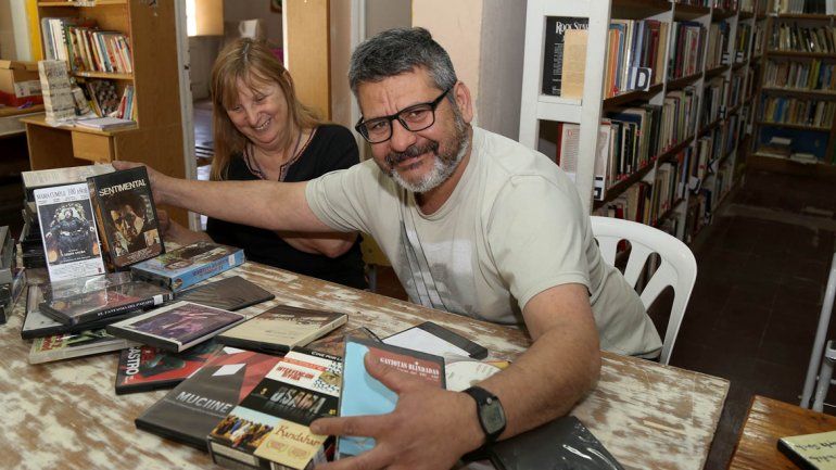 Miriam Berensztein y Mauricio Barreto tienen una difícil misión en tiempos en que se opta por quedarse en casa.