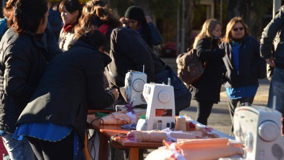 textiles hicieron un maquinazo solidario en defensa de su trabajo