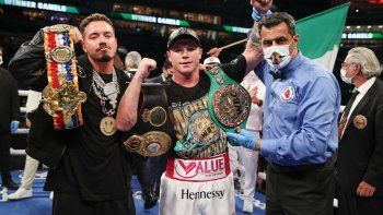 canelo, del ingreso a todo ritmo con j balvin, al nocaut en el tercer round canelo, del ingreso a todo ritmo con j balvin, al nocaut en el tercer round