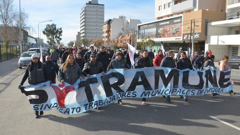 Concejales le piden a Pechi que reabra las paritarias municipales