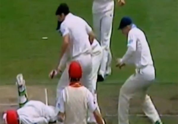 Cricket mortal: está grave tras recibir un bochazo en la cabeza