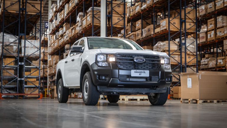 Ford Ranger XL Cabina Doble AT 4x4. Ford Ranger XL Cabina Doble AT 4x4.