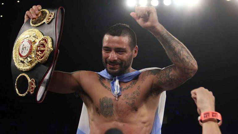 Lucas Matthysse comunicó por las redes su adiós. Hoy llega a Neuquén.