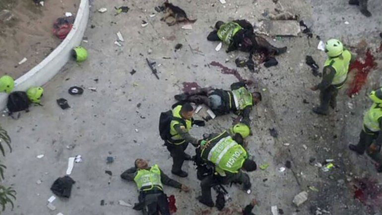 Atentado con un coche bomba deja al menos 9 muertos en Bogotá