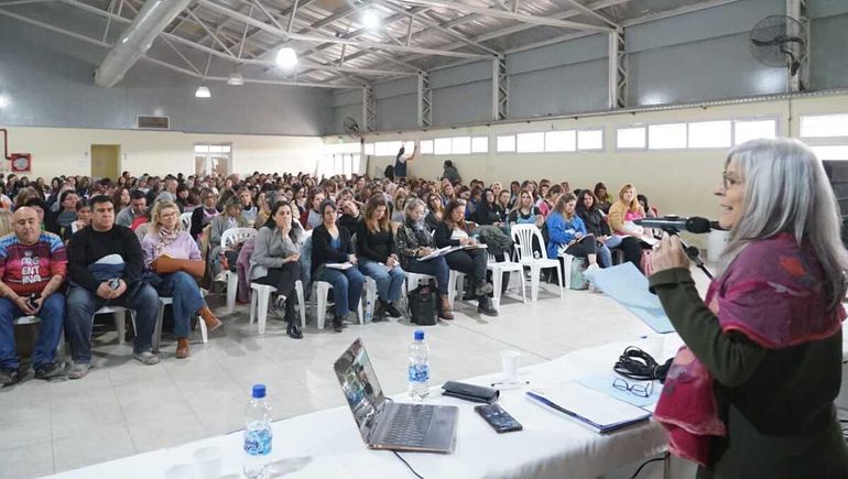 Cómo es el proceso y requisitos para que docentes de Neuquén asciendan a directivos