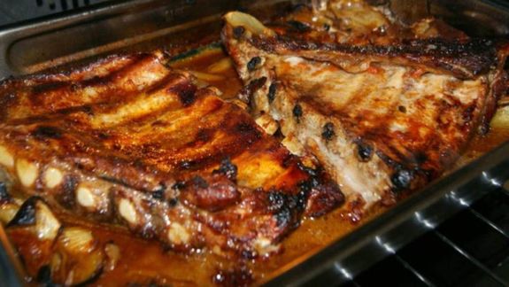 El asado al horno puede salir rico y tierno con simples trucos caseros.