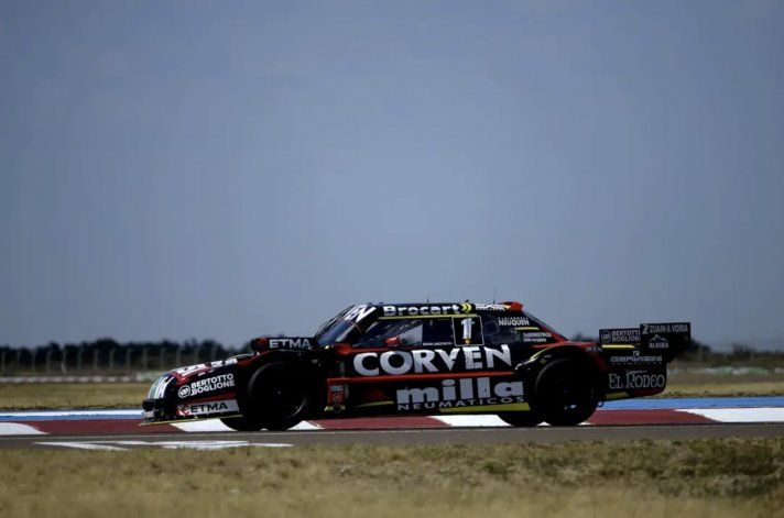 Manuel Urcera tiene el récord en el autódromo de Rio Negro en el Turismo Carretera.